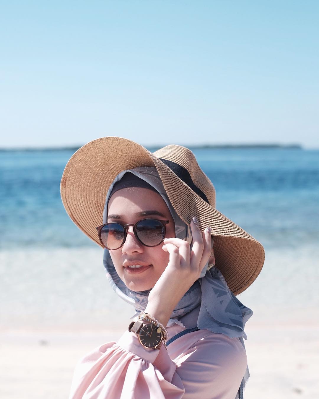 Hijab Di Pantai Gambar Gratis